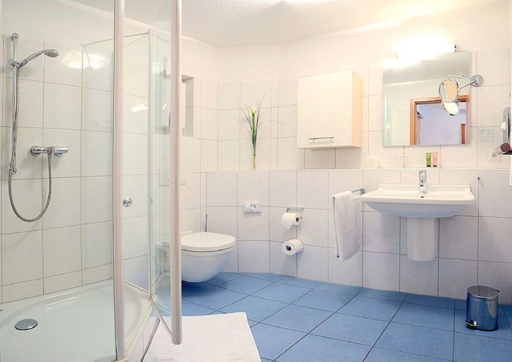 Bathroom 4, ACANTUS Hotel, Erlangen-Höchstadt