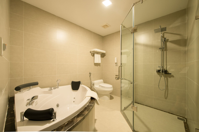 Bathroom 4, Muong Thanh Hanoi Centre Hotel, Hoàn Kiếm