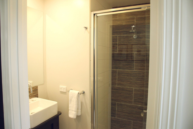 Bathroom 3, Stay Social, Gr. Bendigo - Central