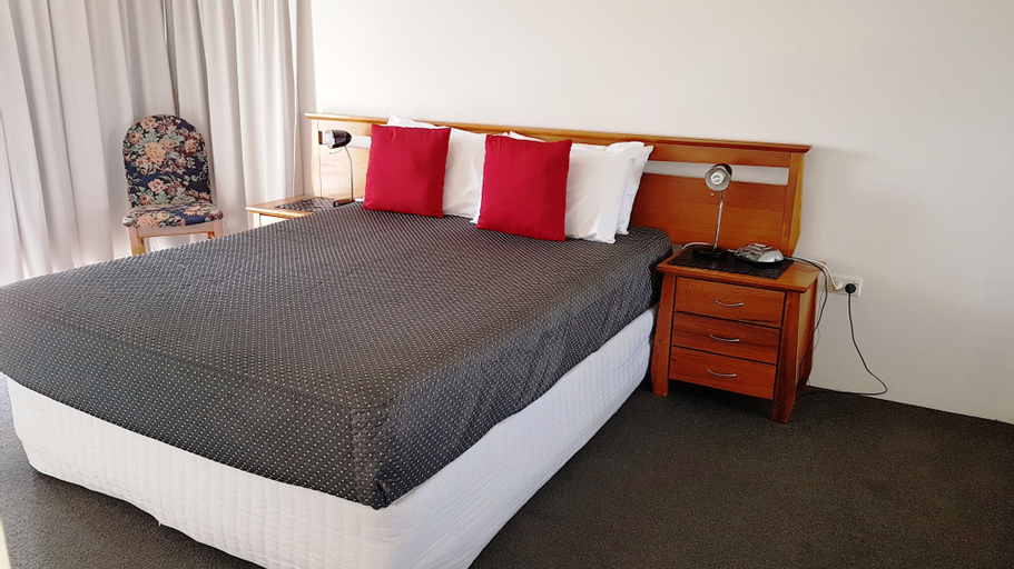 Bedroom 13