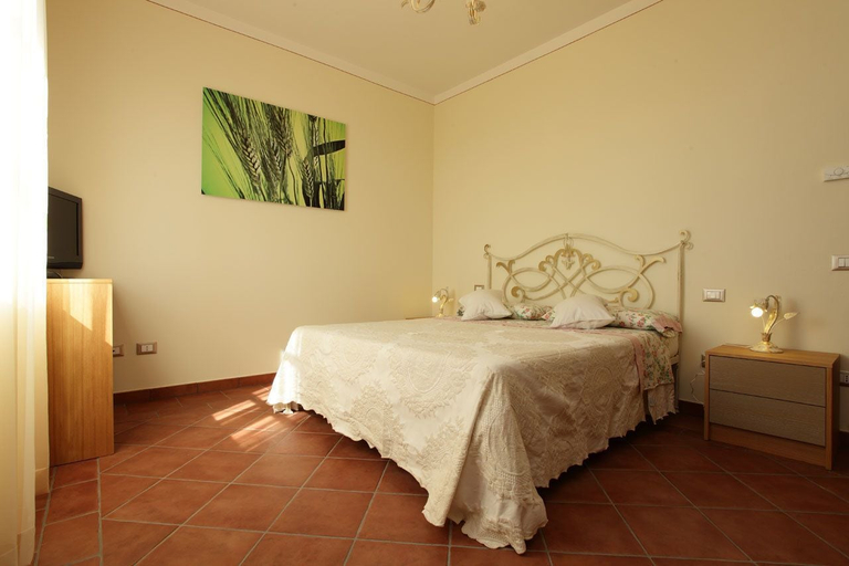 Bedroom 2, Agriturismo La Regina, Pisa