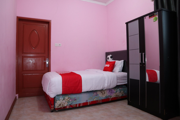 Bedroom 5, OYO 1728 D'rizd Homestay Syariah, Bukittinggi