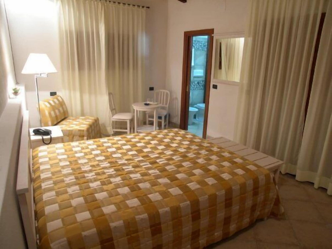 Bedroom 4, Villa Vittoria, Foggia