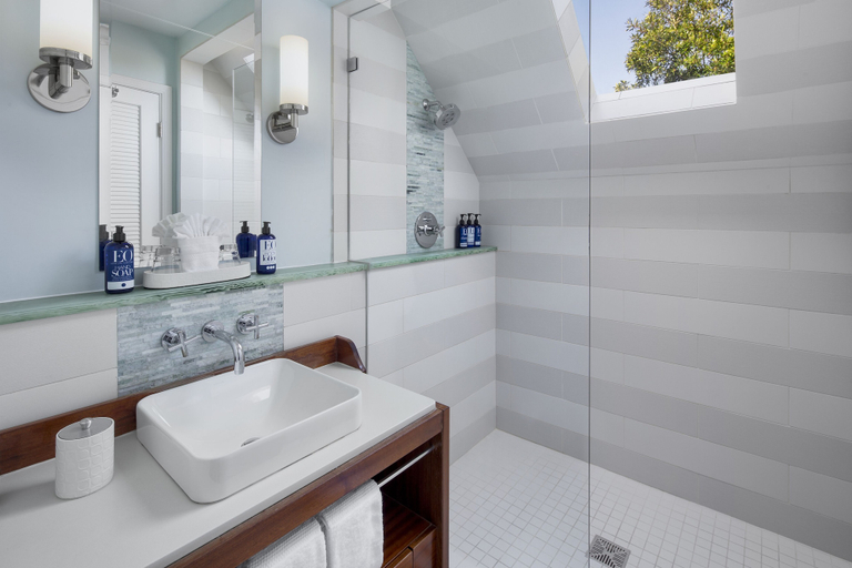 Bathroom 4, Casa Madrona Hotel & Spa, Marin