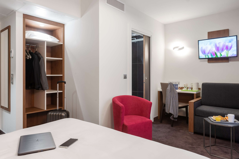 Bedroom 3, Campanile Epinal Centre - Gare, Vosges