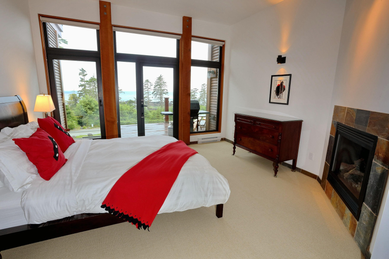 Bedroom 3, Pacific Rim Retreat, Alberni-Clayoquot