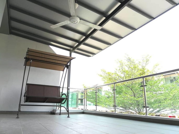 Others 4, Kepong Spacious Vacation House, Gombak