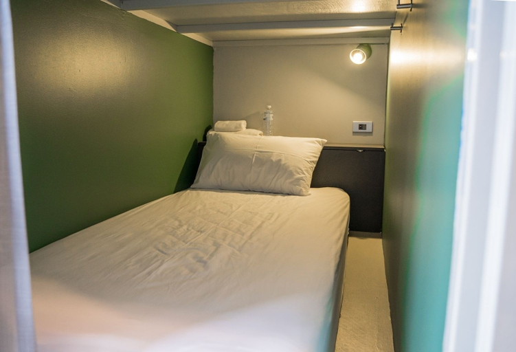 Bedroom 5, Yaks House Hostel, Bangkok Noi