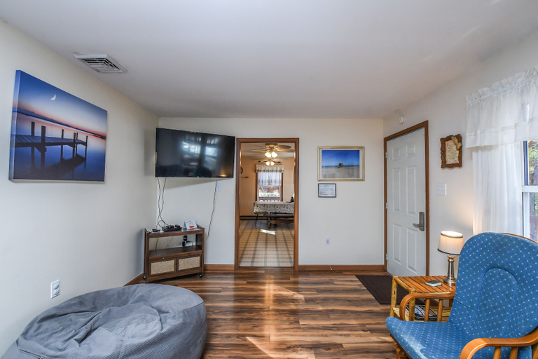 Bedroom 2, Duffy's Oar House, Garrett