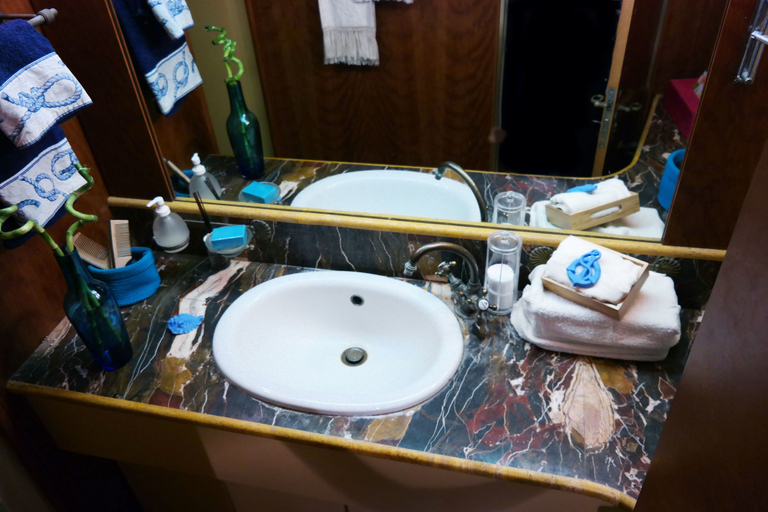 Bathroom 5, Yacht Suite Salerno, Salerno