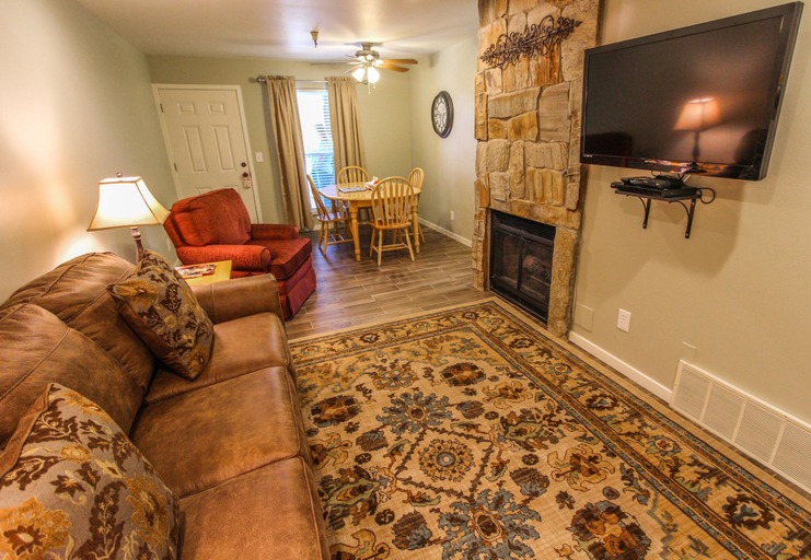 Others 5, Skiers Lodge, Summit