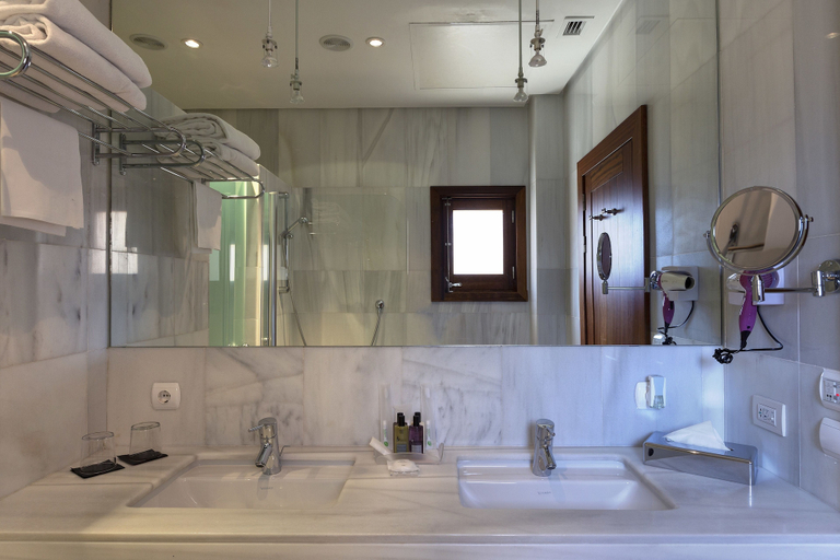 Bathroom 5, Gran Hotel Sóller, Baleares