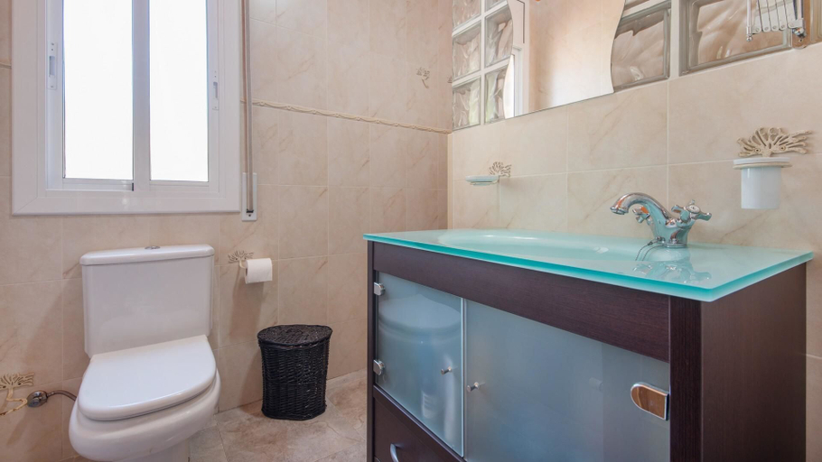 Bathroom 4, House Valldemar, Tarragona