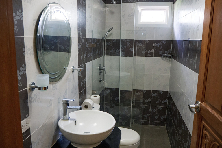 Bathroom, Villa Tanya at Platinum, Phuket Island