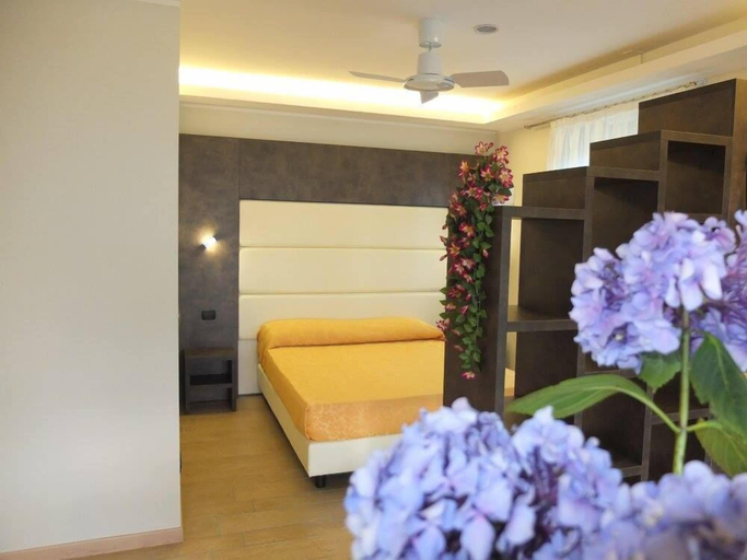Room 3, Residence Vacanze Relax Lago di Como, Como