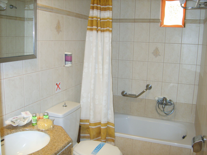 Bathroom 5, Paradise Lost Hotel-Apartments, Peloponnese