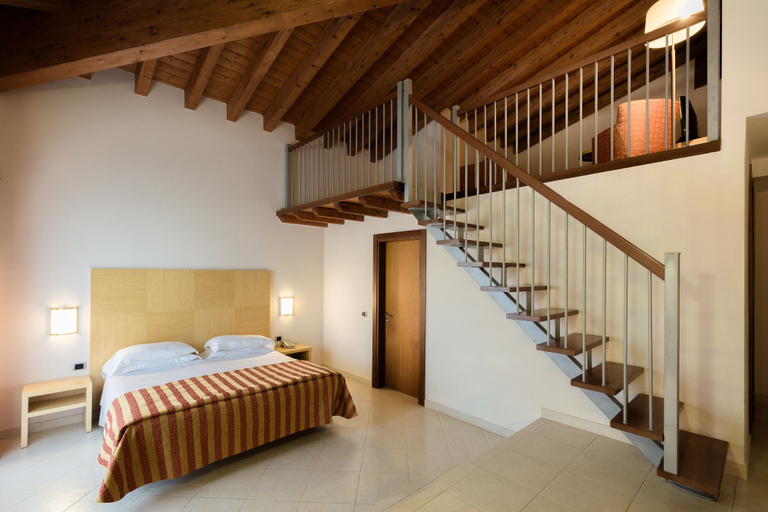 Bedroom 3, Hotel Continental Wellness & Spa, Brescia