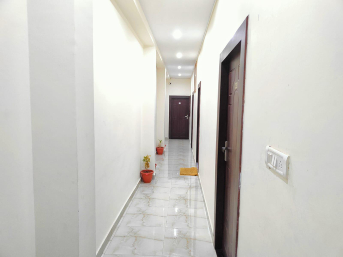 Public Area 2, Hotel RAJ - Near Railway Station, Hardwar