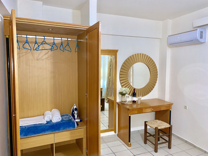 Bedroom 3, The Blue Apartments, Crete