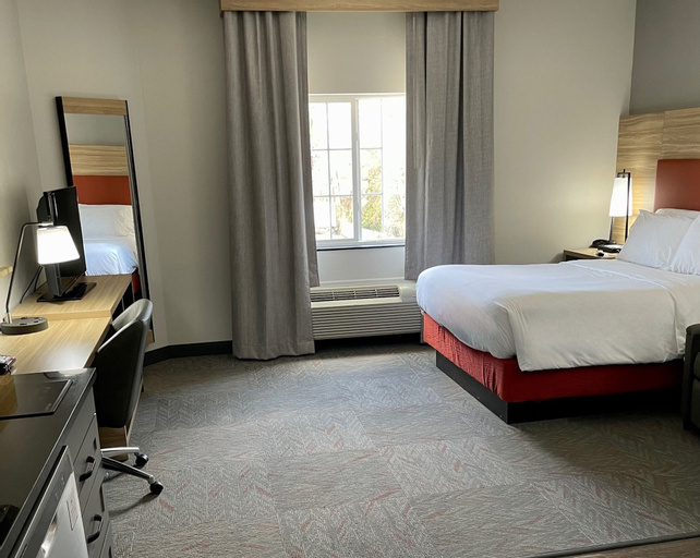 Bedroom 9