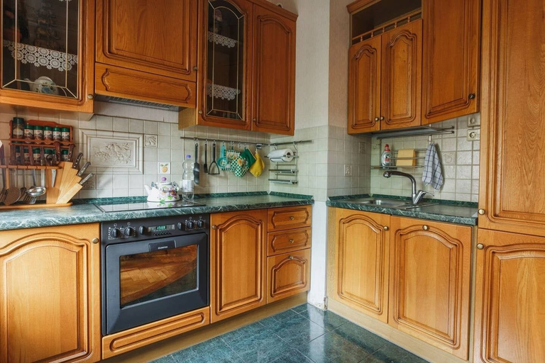 Others 3, Apartment on Bakhrushina 28, Central