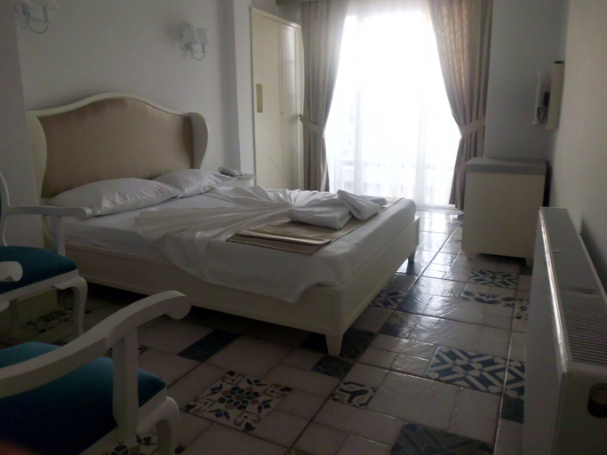 Bedroom 5, Buyukada Cankaya Hotel, Adalar