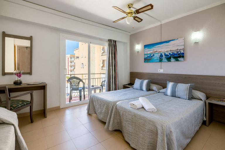 Bedroom 4, Hotel Costa Mediterraneo - Adults Only +16, Baleares