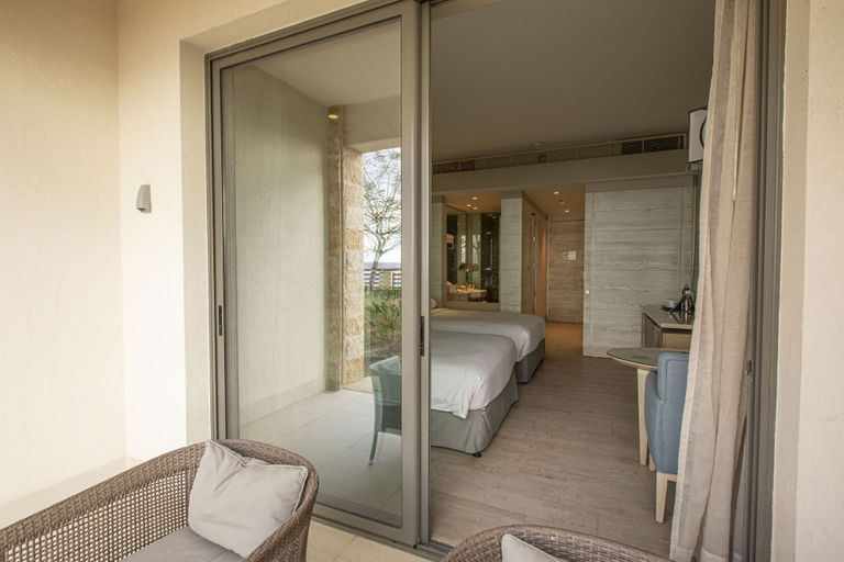 Bedroom 3, Hilton Dead Sea Resort & Spa, Madaba