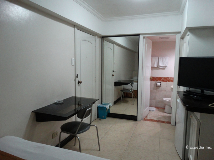 Others 5, Ralph Anthony Suites, Manila City