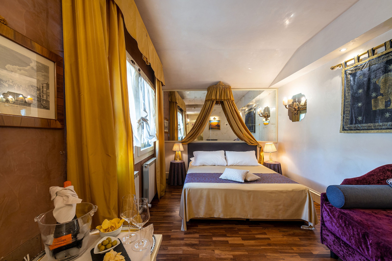 Bedroom 3, Palazzo Odoni, Venezia