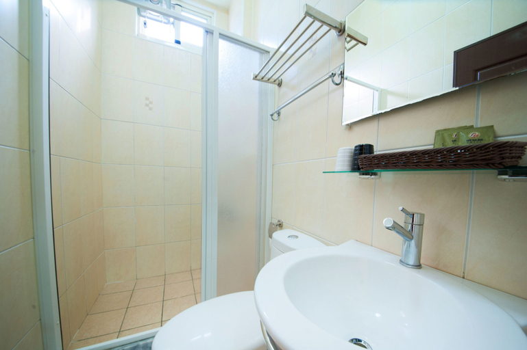 Bathroom 4, Encounter Hostel, Hualien