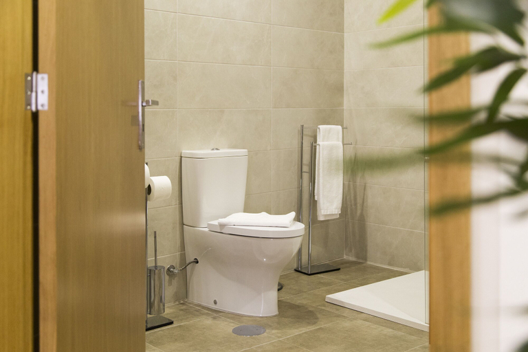 Bathroom 4, Spot Apartments Trindade, Porto