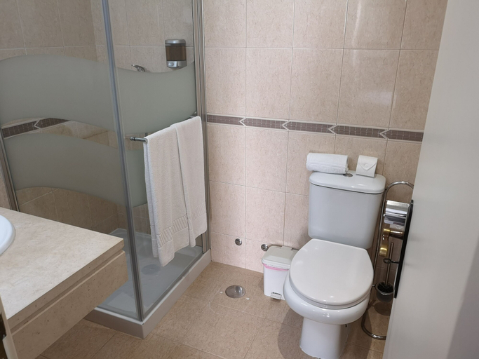 Bathroom 4, Frentomar, Albufeira