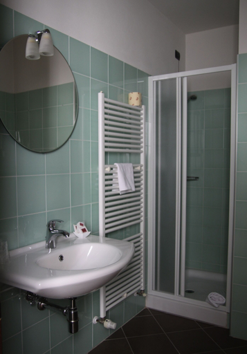 Bathroom 4, Hotel Santo Stefano, Arezzo