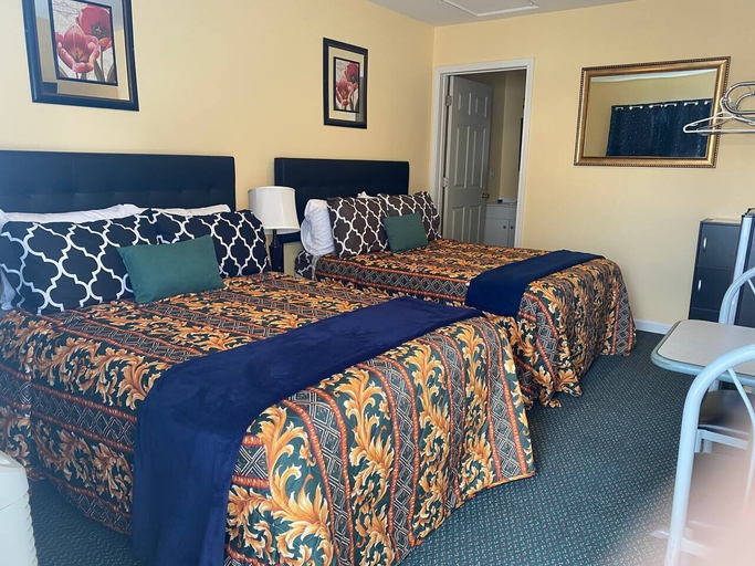 Bedroom 2, Western Motel, Big Horn