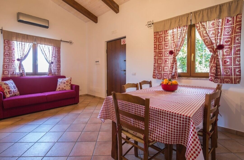 Living room, Villa Le Favole, Salerno