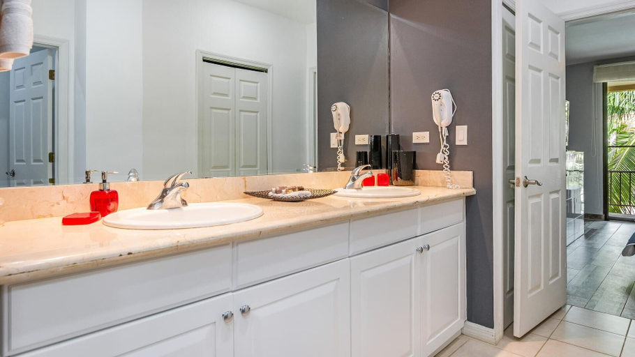 Bathroom 4, Modern One-Bedroom Condo with Pool Views, Beach Club Access & Resort Amenities, Carrillo