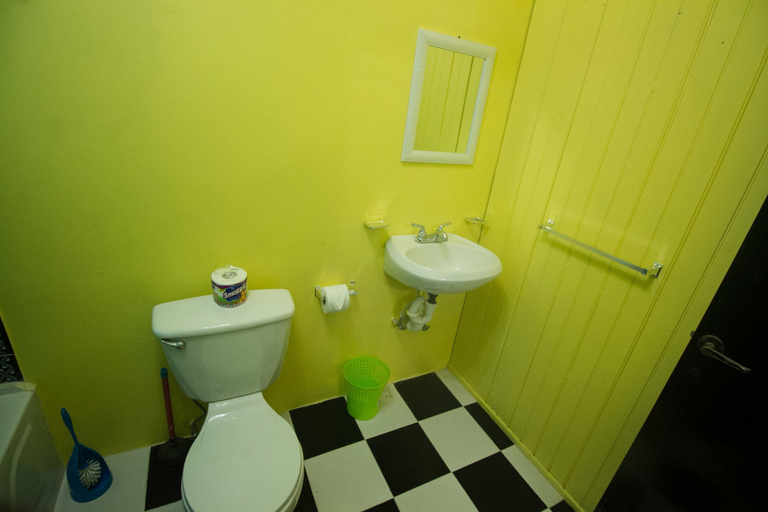 Bathroom 4, Rocky Top Retreat