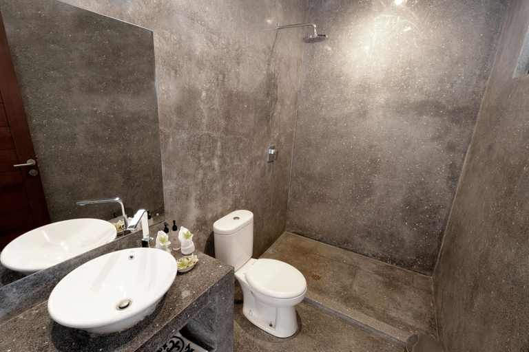 Bathroom 3, Villa Pererenan, Badung