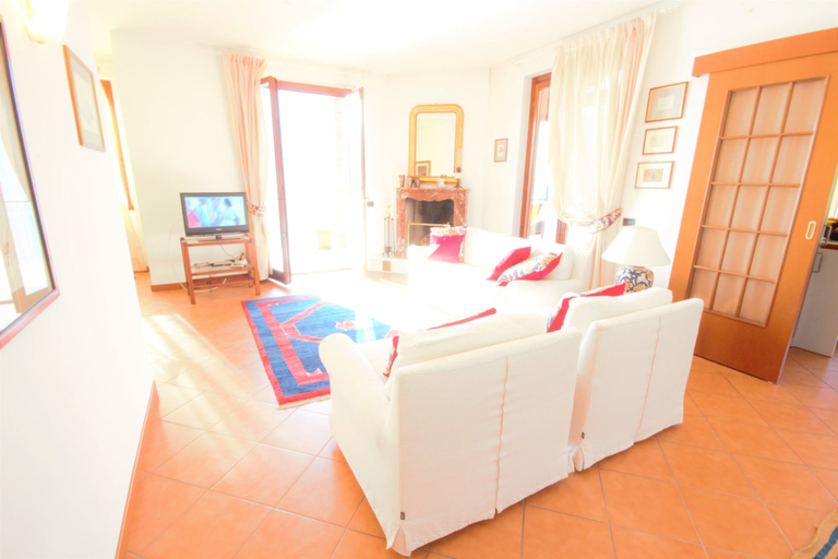 Others 5, Pognana Luxury Apartment n.2 - 4 people, Como