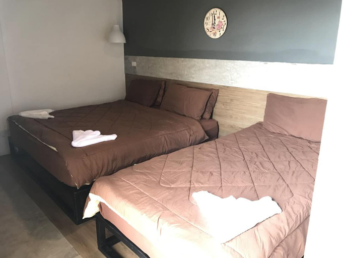 Bedroom 4, Takuapa Station Hotel, Takua Pa