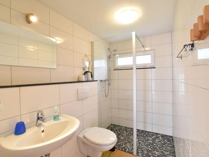 Bathroom, Insel- Bungalow auf Poel, Nordwestmecklenburg