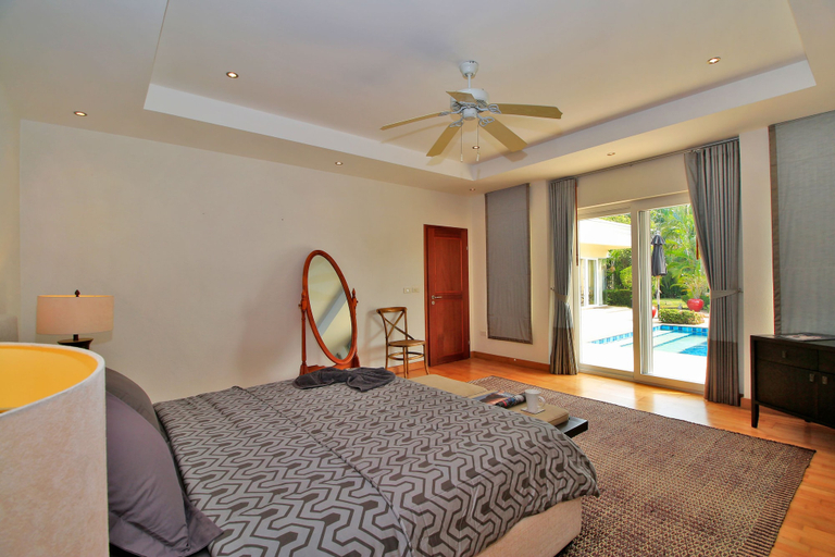 Bedroom 3, Pattaya Sunset Villa 4 Bedroom Sleeps 8, Pattaya