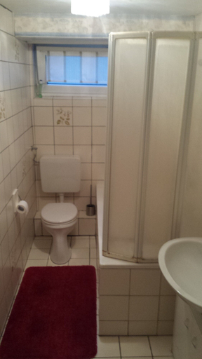 Bathroom, Monteurzimmer & Ferienwohnung G. Klement, Ansbach