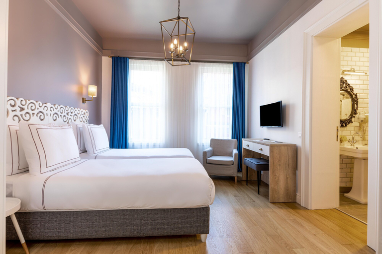 Bedroom 2, Petros Hotel, Beyoğlu