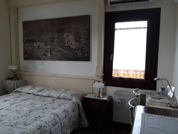Bedroom 4, Barone Rosso, Treviso