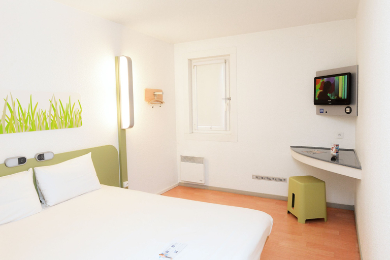 Bedroom 4, ibis budget Rouen Sud Zénith, Seine-Maritime