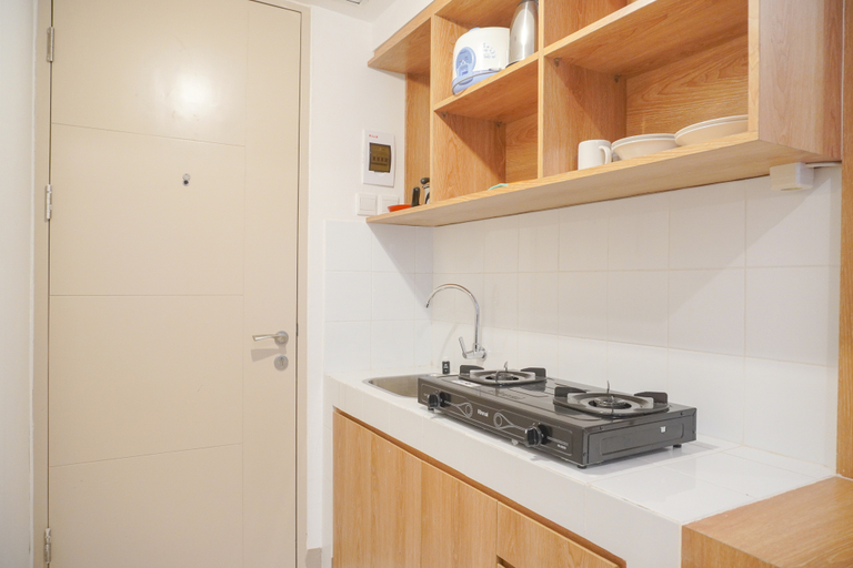 Others 5, Cozy and Simply Look Studio Tokyo Riverside PIK 2 Apartment By Travelio, Tangerang