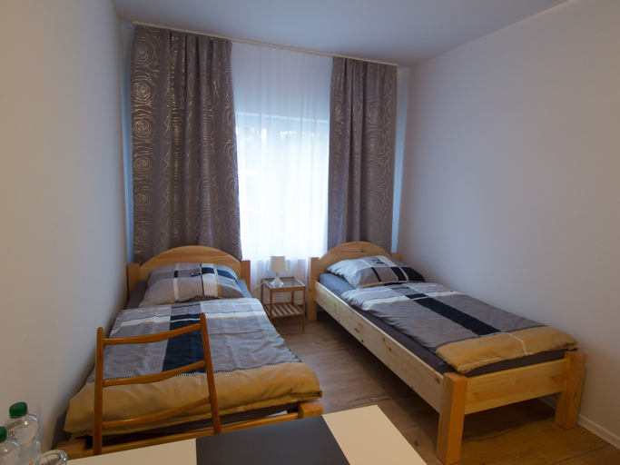 Bedroom 4, Pension König, Kassel