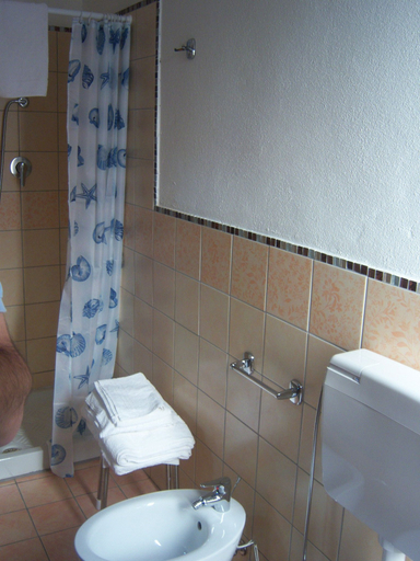 Bathroom 5, Sa Marina, Nuoro